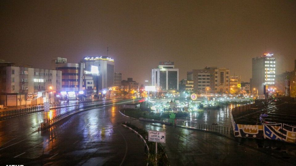 خیابان‌های تهران در اولین شب قرنطینه