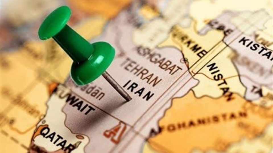 نگاهی به راههای نجات اقتصاد ایران نگاهی به راههای نجات اقتصاد ایران