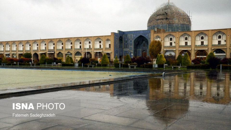 باران پاییزی در اصفهان