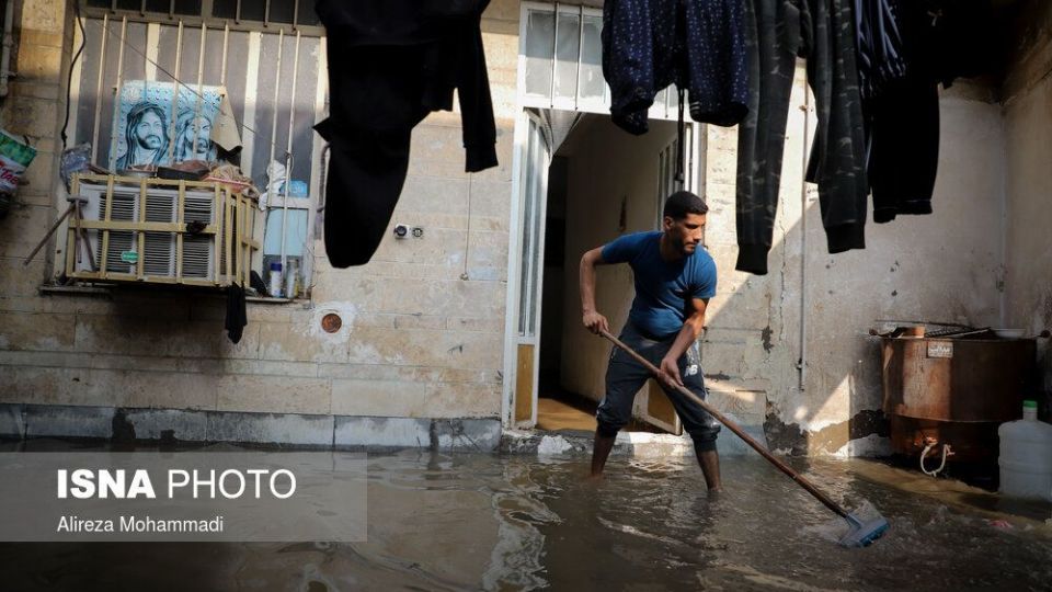 اهواز در آب