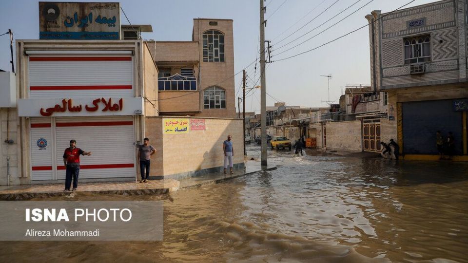 اهواز در آب