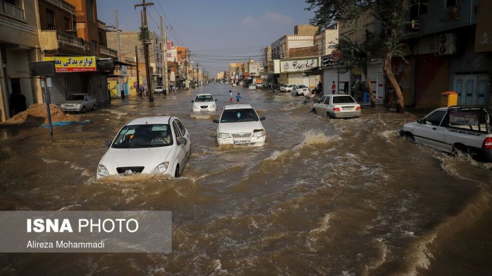 اهواز در آب