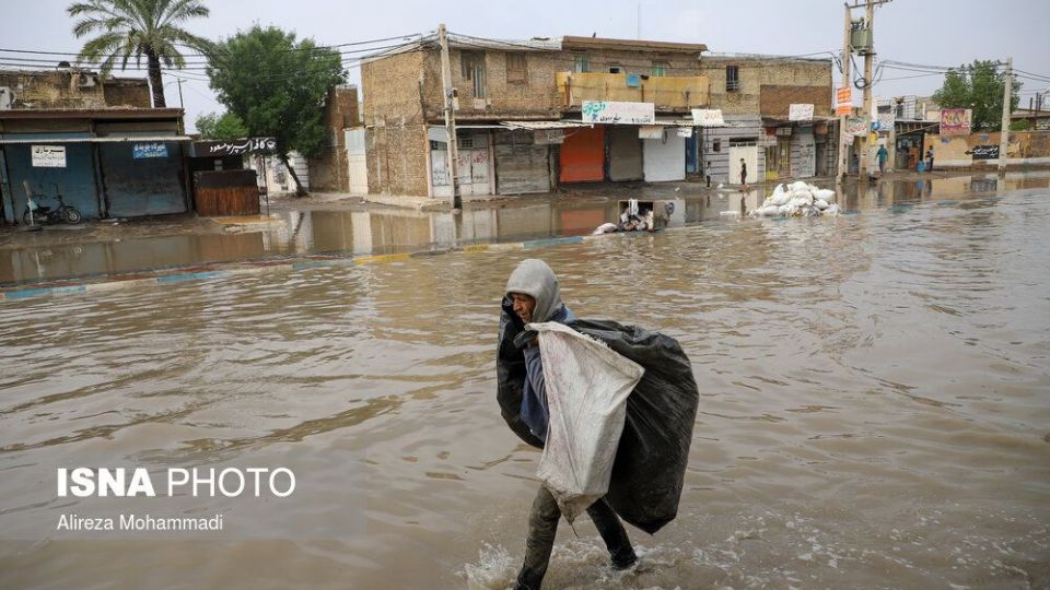 اهواز در آب