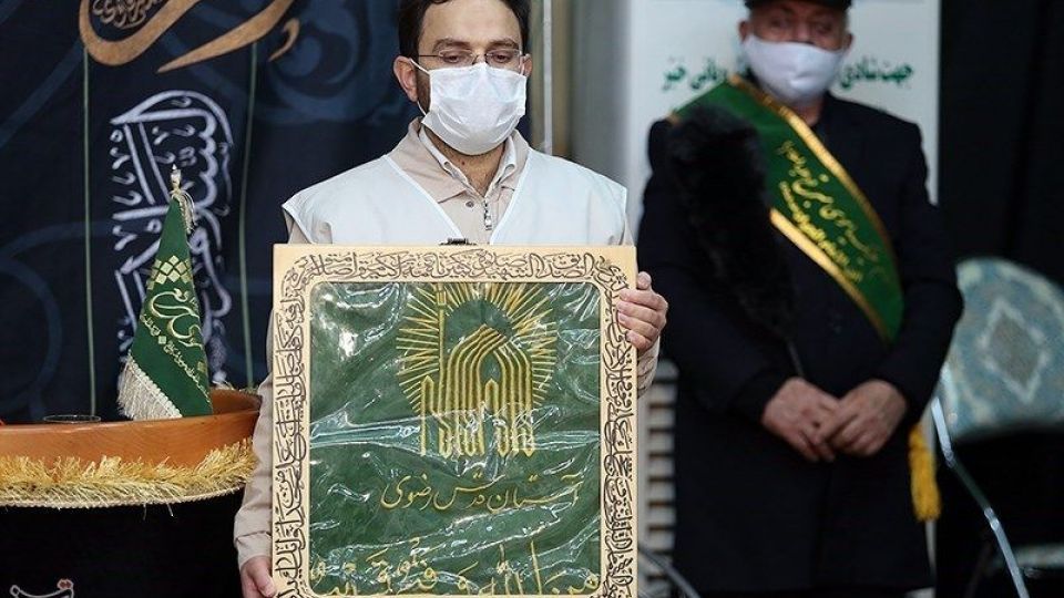 آیین غبار روبی ضریح امامزاده موسی مبرقع