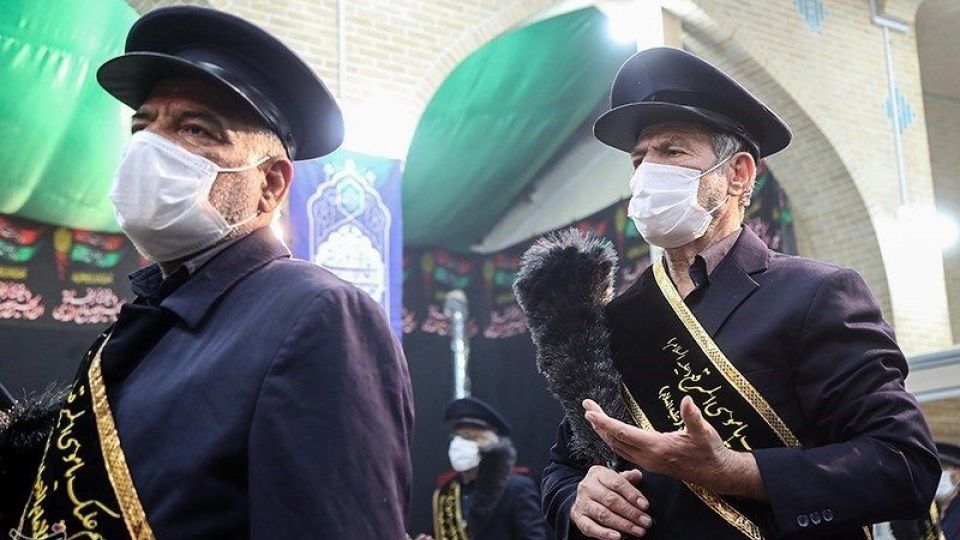 آیین غبار روبی ضریح امامزاده موسی مبرقع