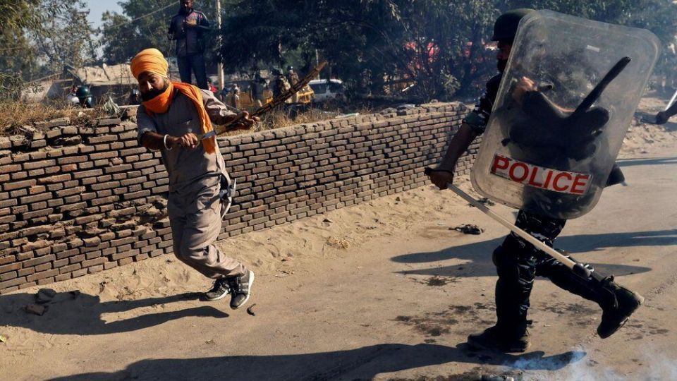 اعتراضات کشاورزان هندی نسبت به قانون جدید