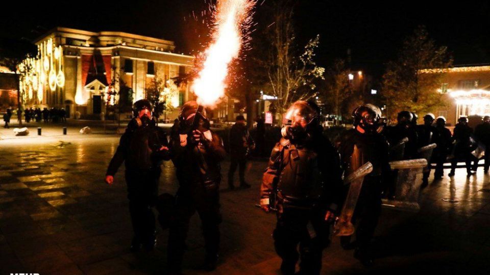 اعتراضات به دنبال کشته شدن یک جوان در آلبانی به دست پلیس