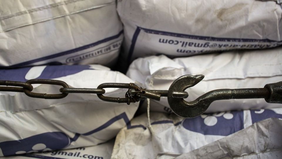 اجرای طرح مبارزه با قاچاق و احتکار کالا