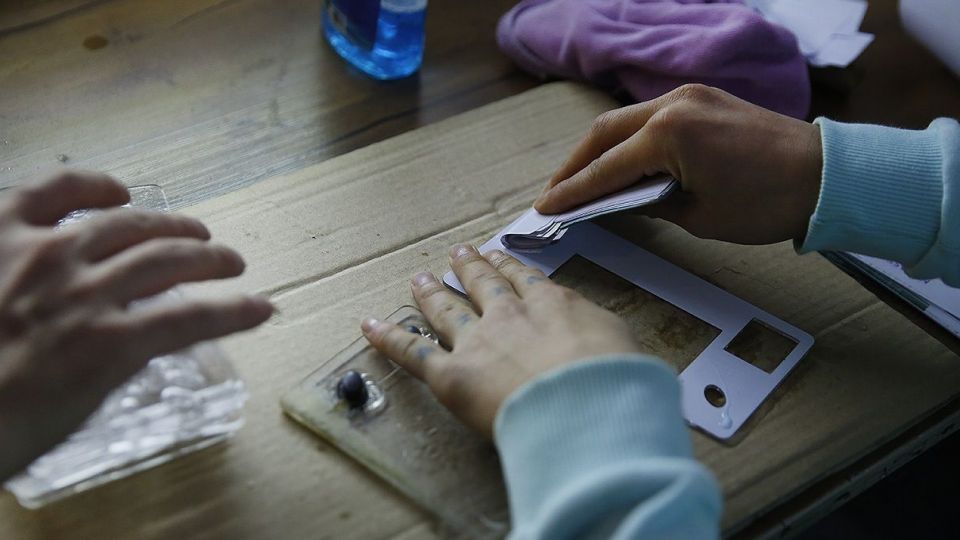 واگذاری ۴۰۰ دستگاه اکسیژن‌ساز صلیب سرخ به هلال‌احمر