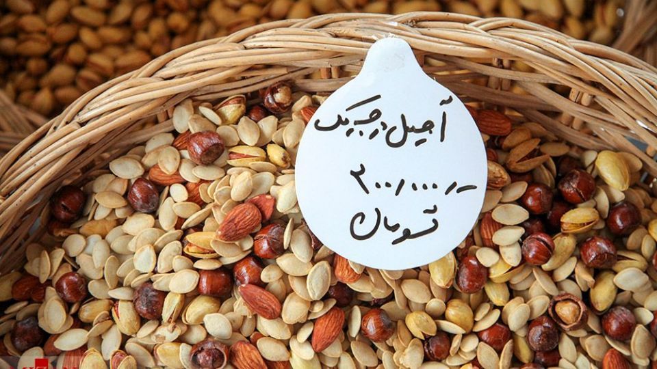 گشت تعزیرات در شب یلدا - سنندج