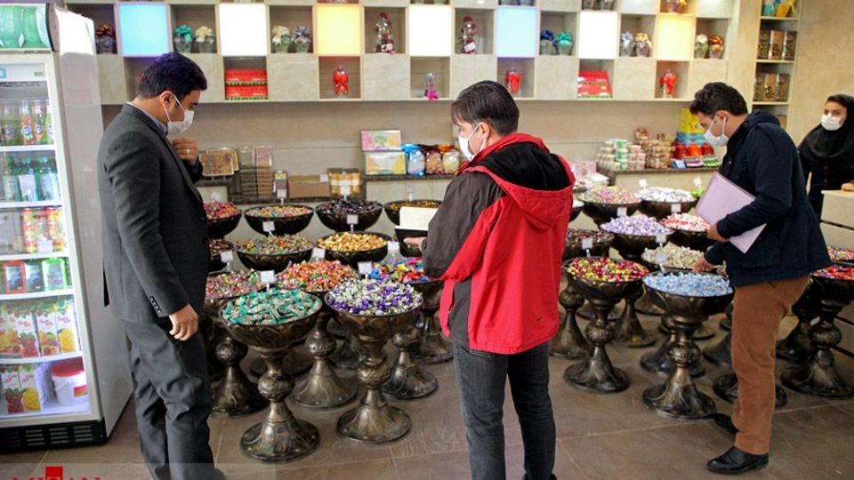 گشت تعزیرات در شب یلدا - سنندج