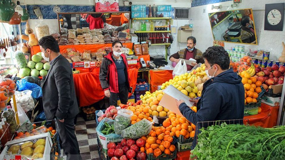 گشت تعزیرات در شب یلدا - سنندج