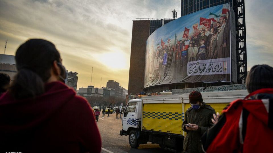 رونمایی از طرح جدید دیوارنگاره میدان ولیعصر (عج)