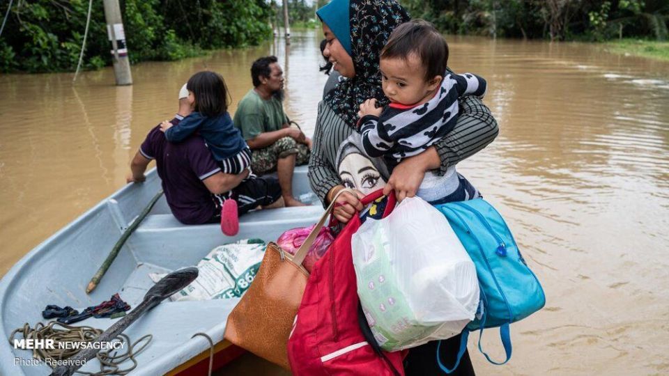 آواره شدن هزاران نفر بر اثر سیل در مالزی