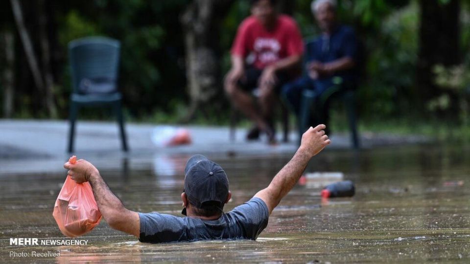 آواره شدن هزاران نفر بر اثر سیل در مالزی