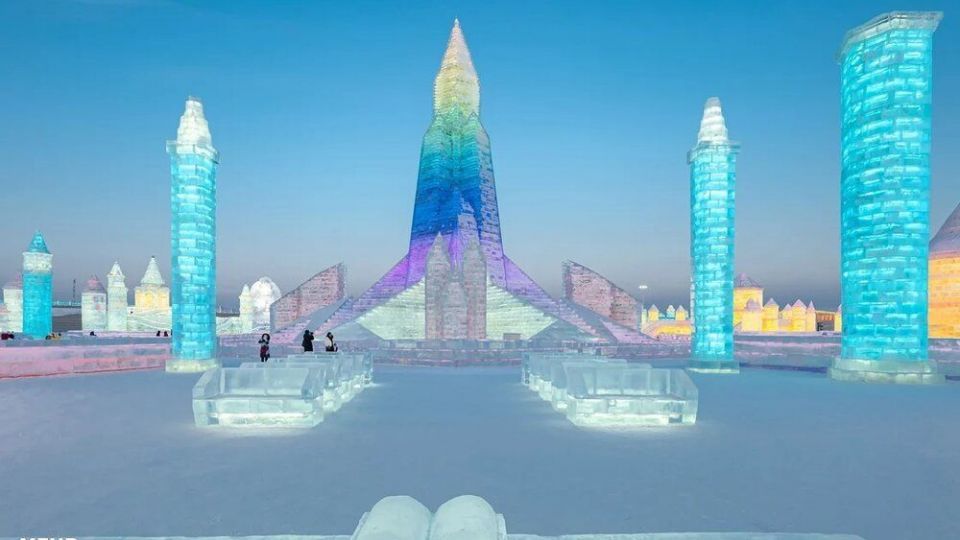 بزرگترین شهر یخی در چین