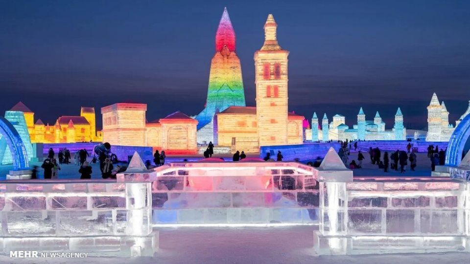 بزرگترین شهر یخی در چین