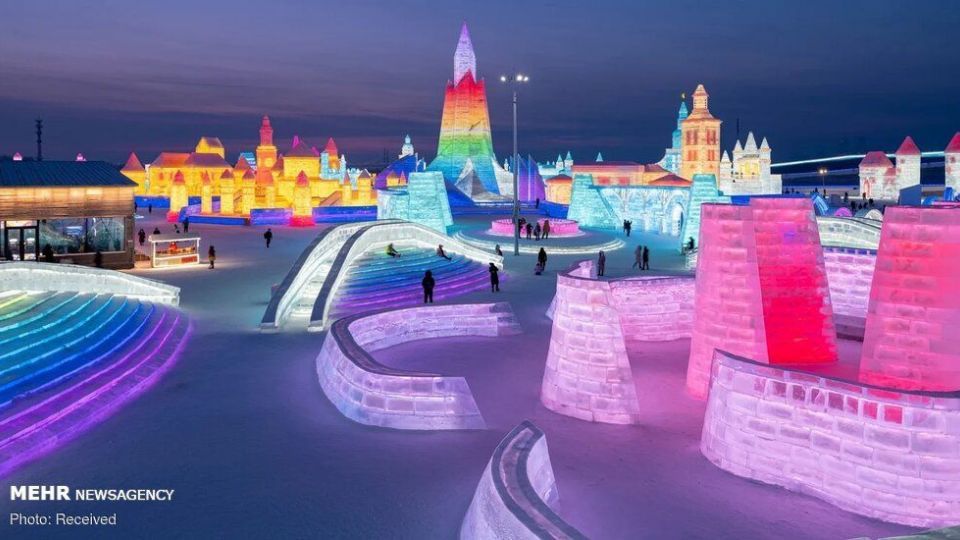 بزرگترین شهر یخی در چین