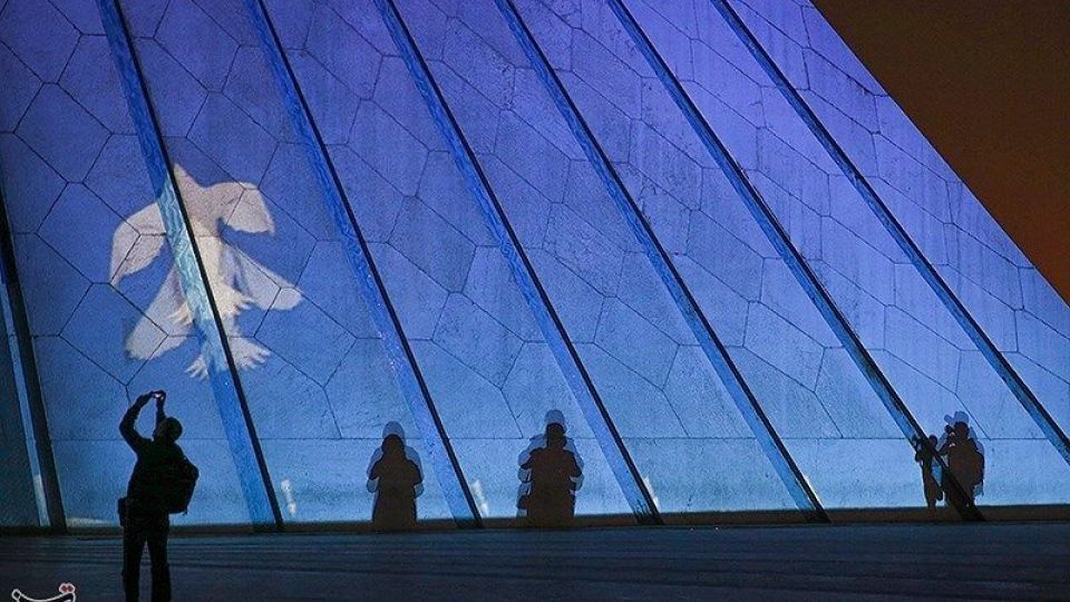 یادبود جانباختگان هواپیمای اوکراینی