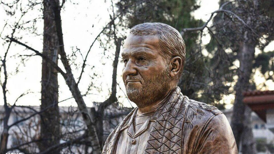 نصب سردیس حاج قاسم سلیمانی در بوستان قیطریه