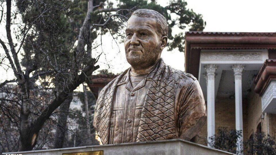 نصب سردیس حاج قاسم سلیمانی در بوستان قیطریه