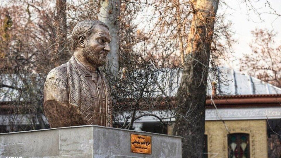 نصب سردیس حاج قاسم سلیمانی در بوستان قیطریه