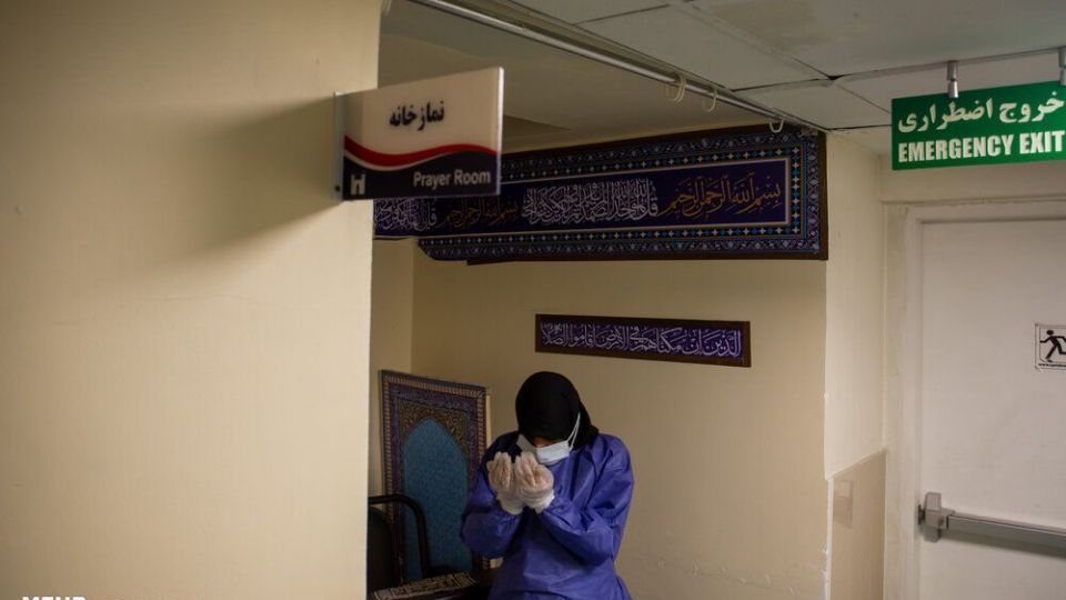 فعالیت طلاب جهادی در بیمارستان ها