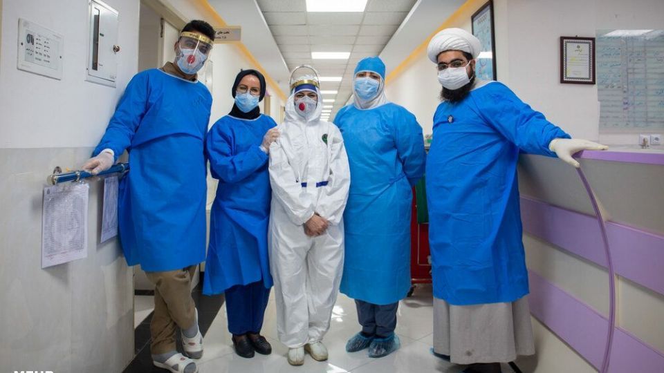 فعالیت طلاب جهادی در بیمارستان ها