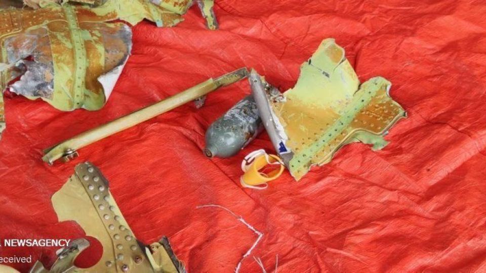 جمع آوری لاشه هواپیمای مسافربری اندونزی از دریا