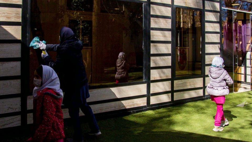 بازگشایی مدارس ابتدایی در شیراز