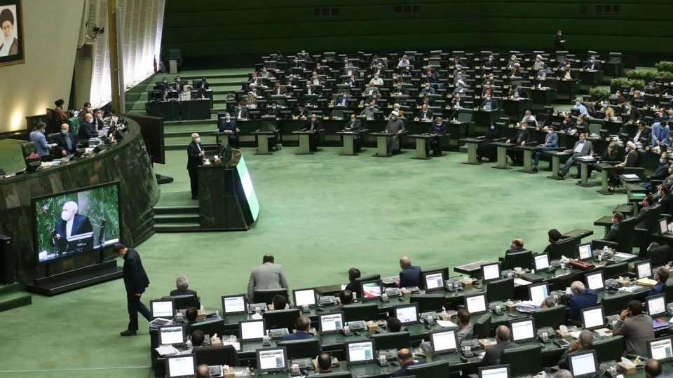 جلسه علنی مجلس با حضور ظریف