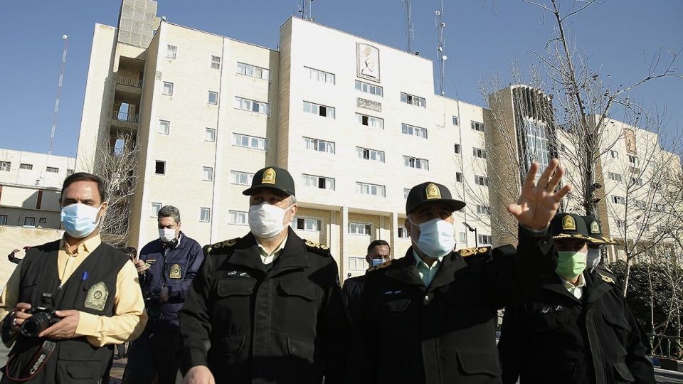 بازدید فرمانده ناجا از دستاورد‌های پلیس