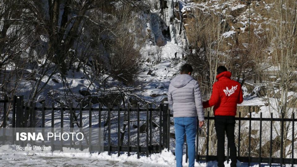 آبشار تمام قندیل «گنجنامه»