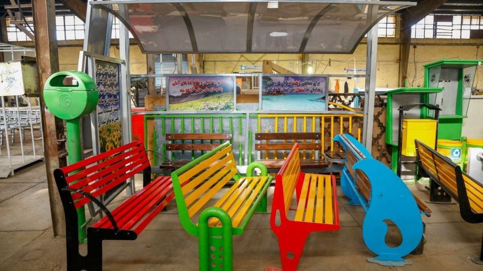 کارآفرینی در خلوت زندان - اصفهان