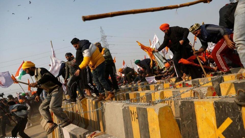 اعتراضات گسترده کشاورزان هندی در روز جمهوری