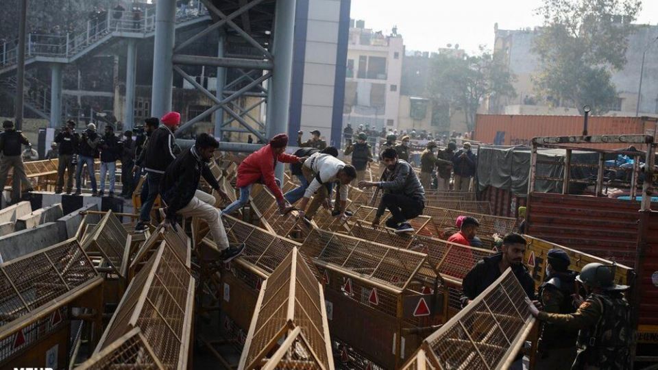 اعتراضات گسترده کشاورزان هندی در روز جمهوری