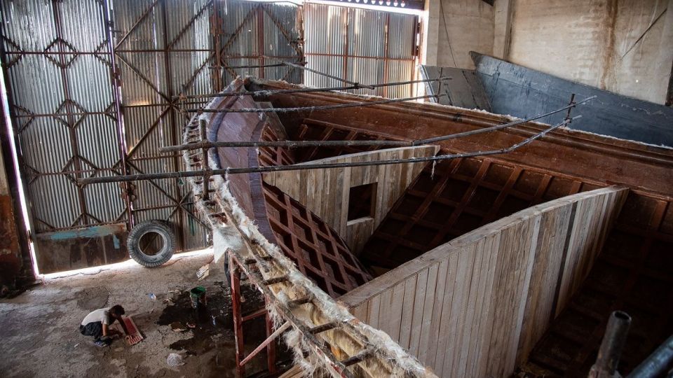 ساخت لنج فایبرگلاس - بوشهر