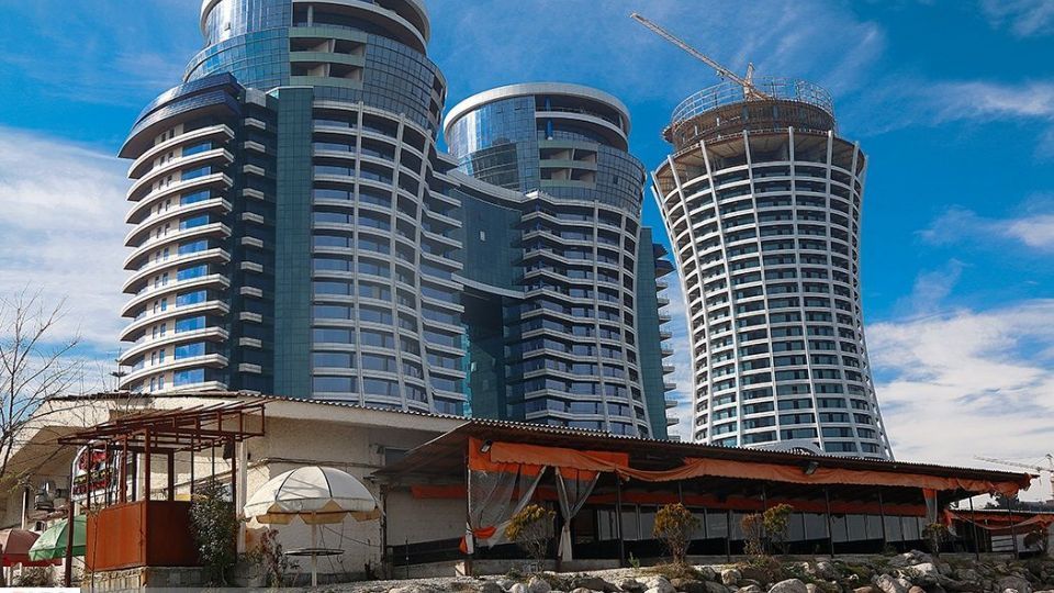 تخريب بنای غیرمجاز در سلمانشهر