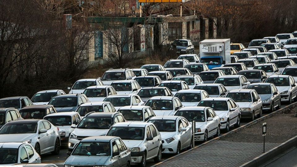 ترافیک سنگین در جاده‌های منتهی به ییلاقات مشهد