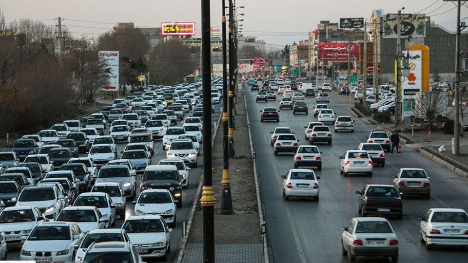 ترافیک سنگین در جاده‌های منتهی به ییلاقات مشهد