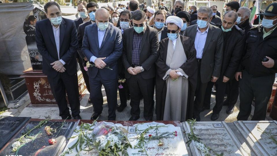 مراسم تجدید میثاق نمایندگان مجلس با آرمان‌های امام (ره)