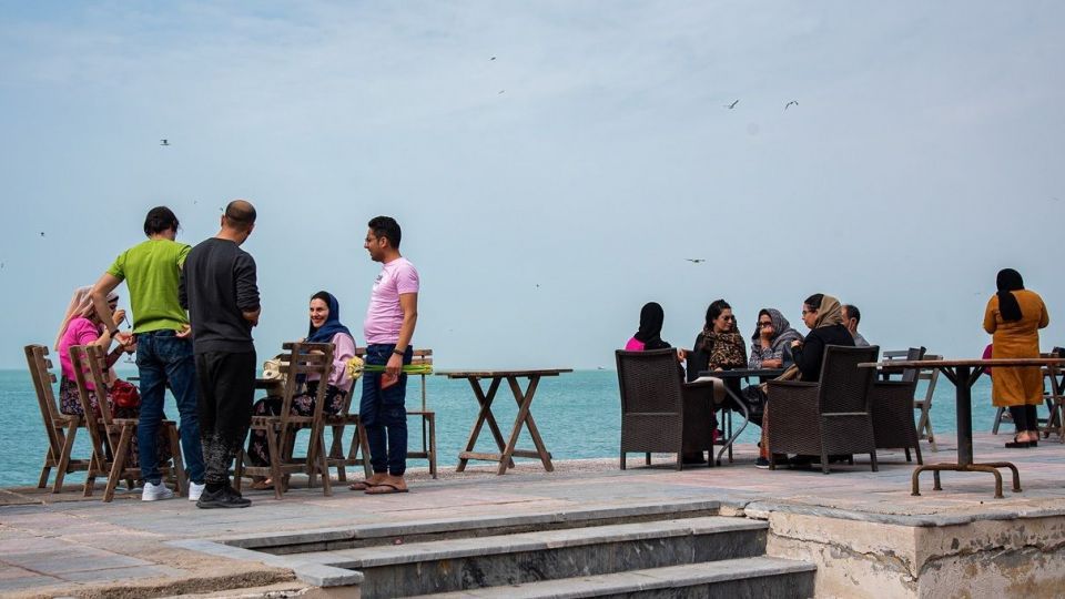 میهمانان وقت نشناس