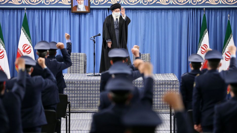 دیدار رهبر انقلاب با فرماندهان نیروی هوایی و پدافند هوایی ارتش