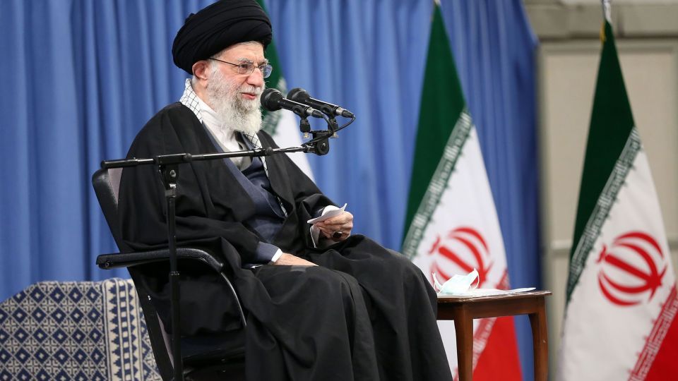 دیدار رهبر انقلاب با فرماندهان نیروی هوایی و پدافند هوایی ارتش