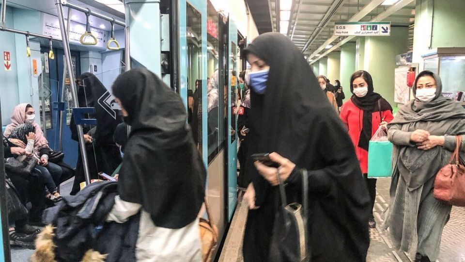 وضعیت متروی مشهد در روزهای کرونایی