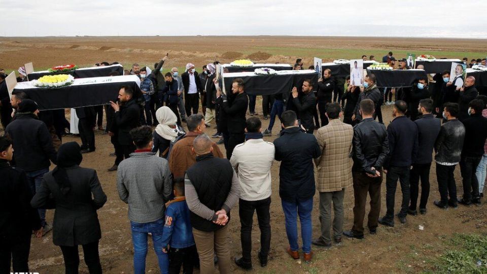 خاکسپاری پیکر قربانیان ایزدی داعش در عراق