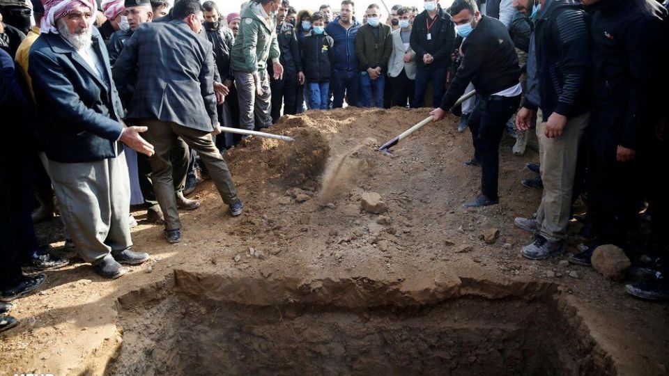 خاکسپاری پیکر قربانیان ایزدی داعش در عراق