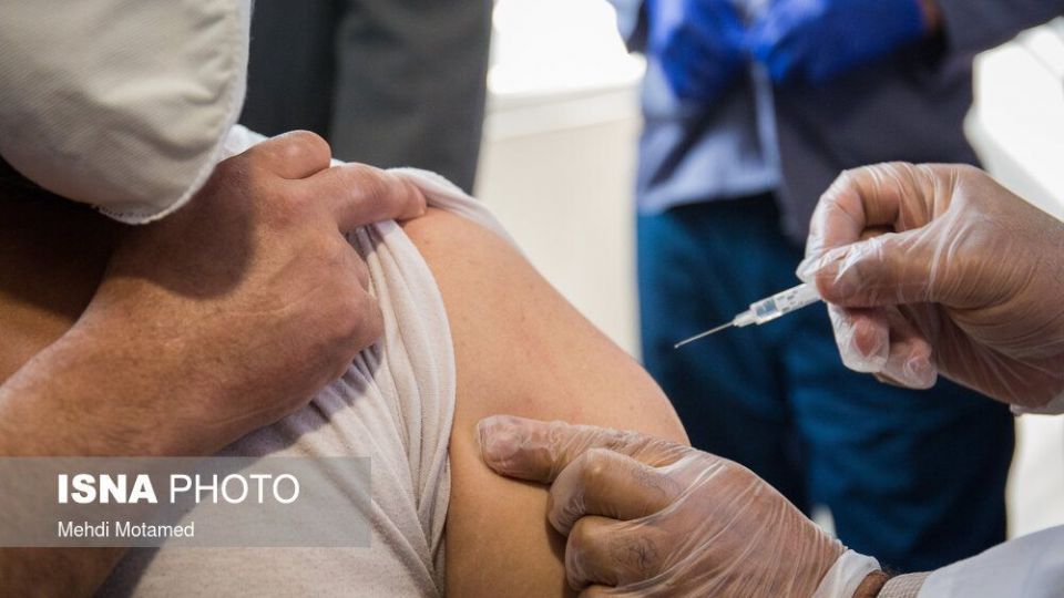 آغاز واکسیناسیون سراسری علیه ویروس کرونا در قزوین