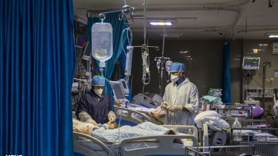 تلاش های شبانه کادر درمان