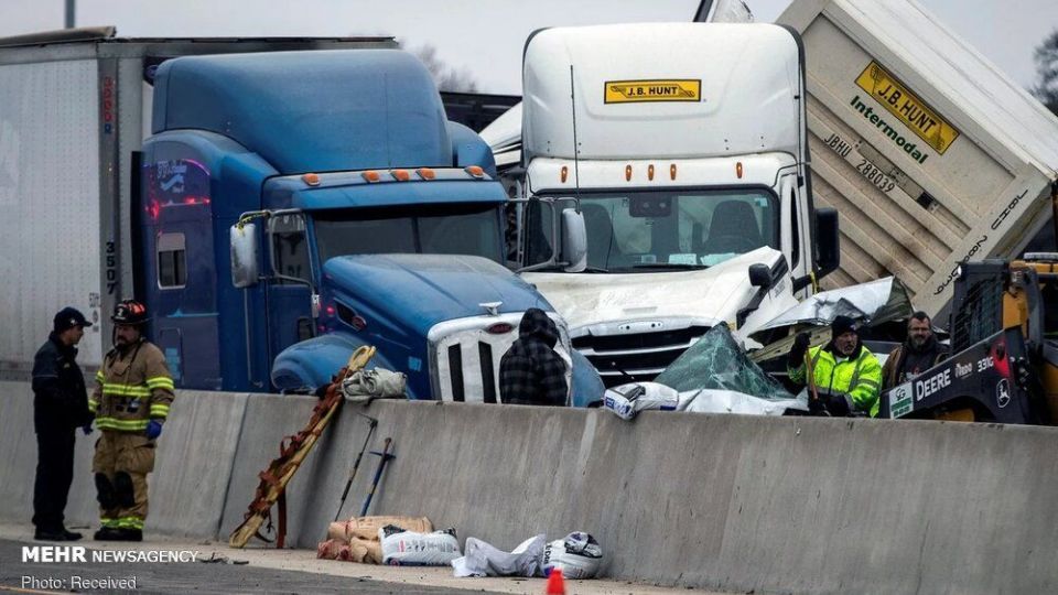 تصادف زنجیره‌ای و مرگبار بیش از ۱۳۰ خودرو در تگزاس